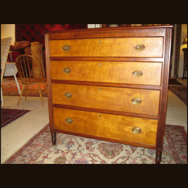 Early 19th C Federal Chest of Drawers - Image 2