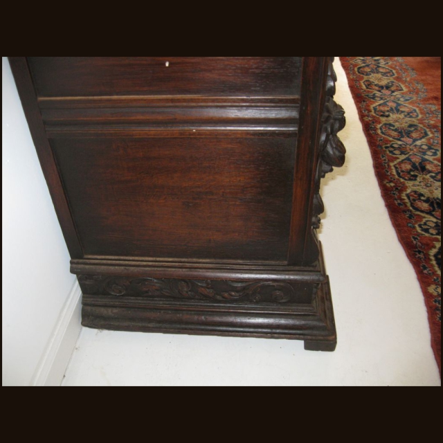 18th c Carved Oak Cupboard - Image 5